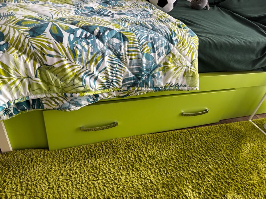 Set Mobilier dormitor copil (pat + dulap)