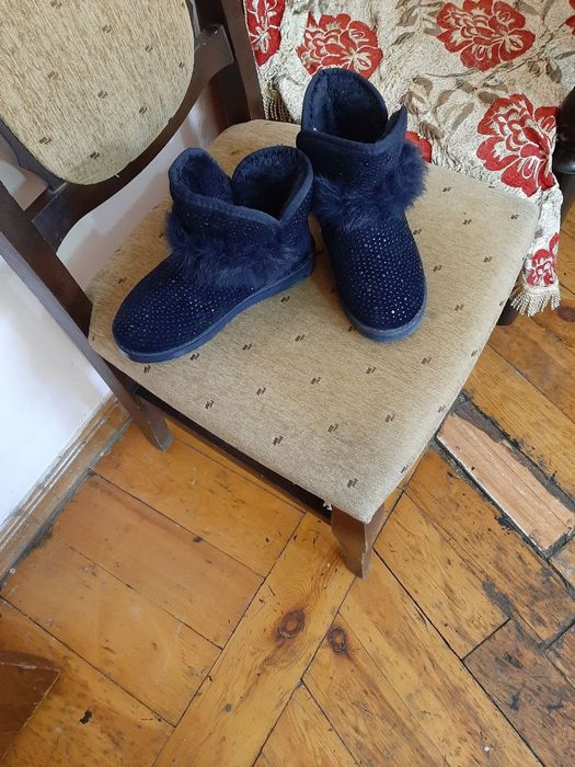 Уги тёплые на 36-37 размер