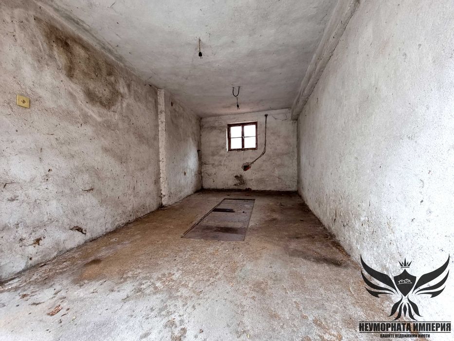 Дава се под наем Гараж / Паркомясто в Асеновград - 17 кв.м за 65 € - Снимка #2