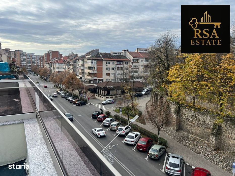 Apartament tip penthouse 2 camere, ultracentral,terasa 25mp-Ramnicu Va