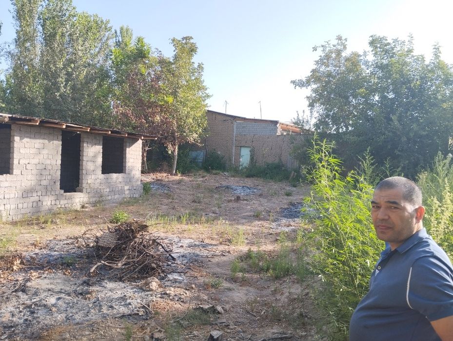 Янгийулда ер сотилади срочно  3.5 сотих кадастри бор