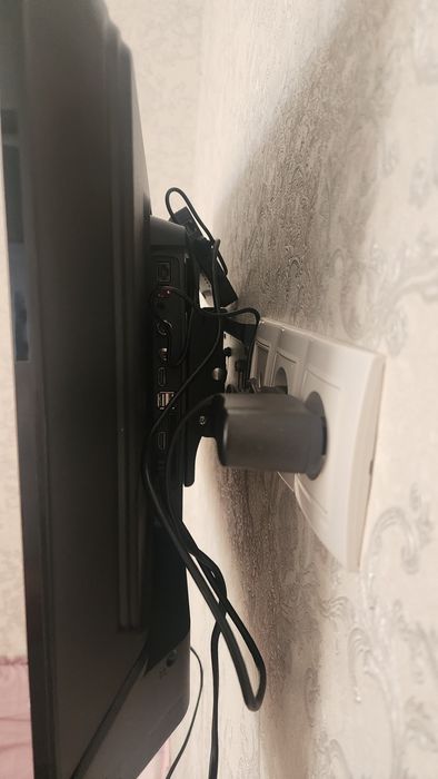 Vesta smart Tv 32 + smart tv box P1