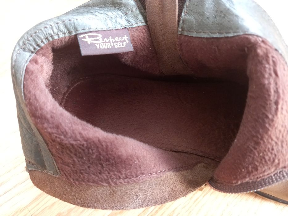 Продам демисезонную обувь