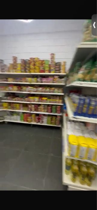 Железные полки витринные