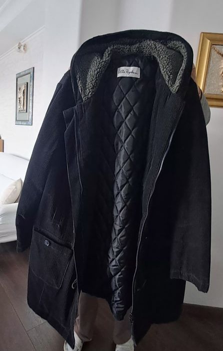 Дамско дълго зимно яке от кадифе.