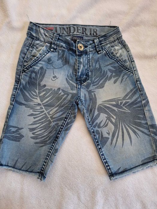 Къси панталони 6-7 г. - 7 лв брой