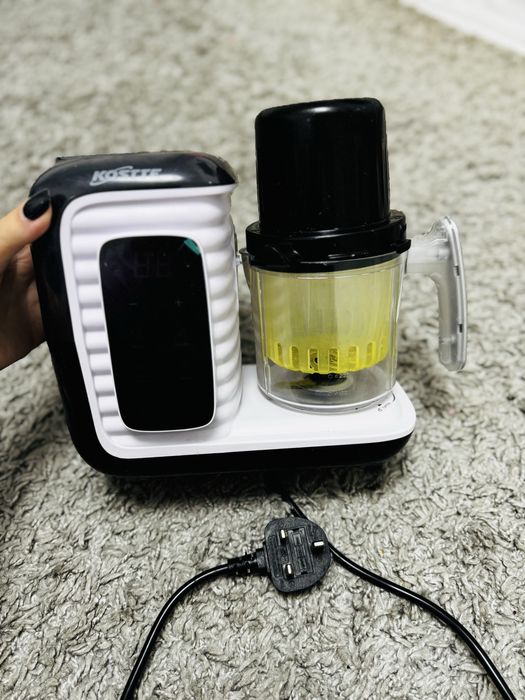 Aparat de gatit pentru bebelusi