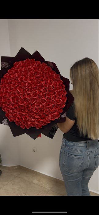 Ръчно изработен букет 101 рози