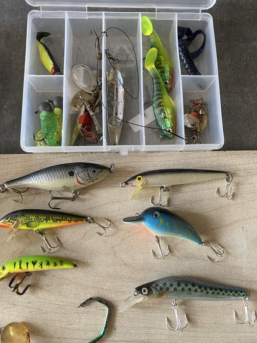 Продават се воблери