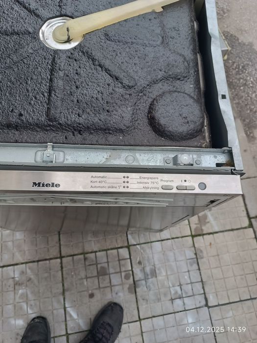 Съдомиялна за пълно вграждане miele