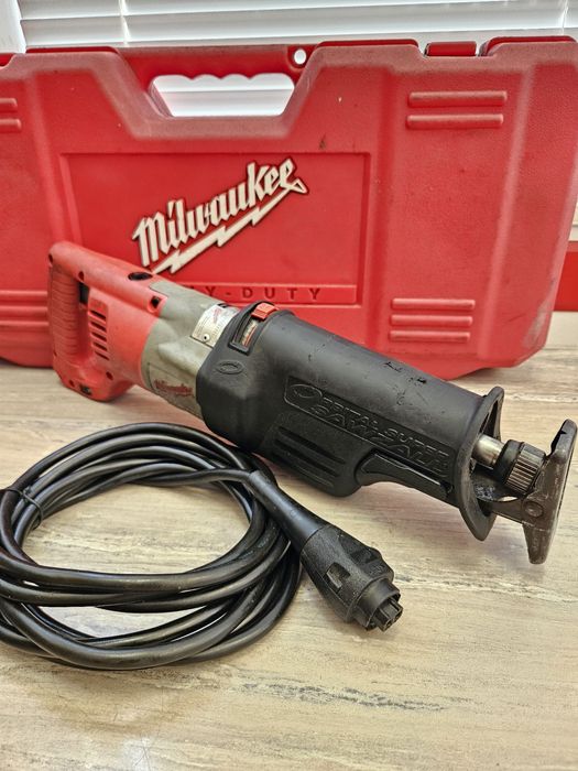 Milwaukee Саблен Трион SSPE1000QX 220V.