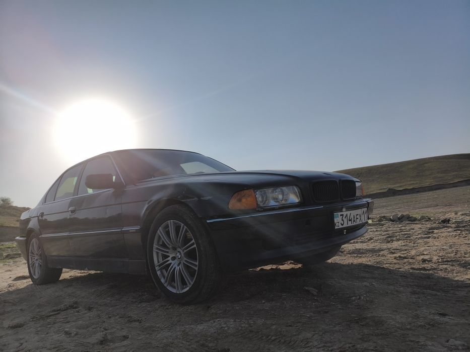 Bmw e38 728i 1997г.в