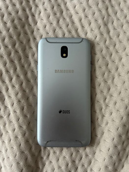 Телефон Samsung Duos