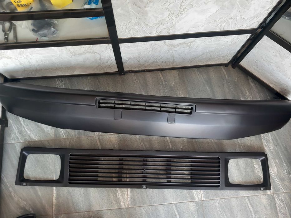 Предна броня Мерцедес Т1  1977-1996, 207-410