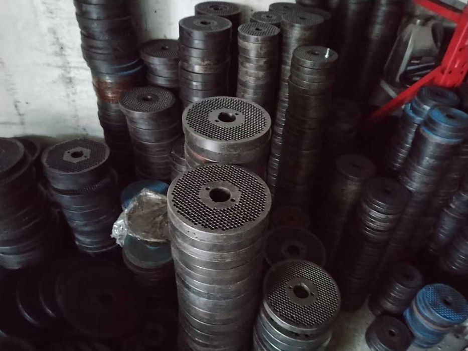 Матрица , Ролик , Гантел Хитой Гранулятор