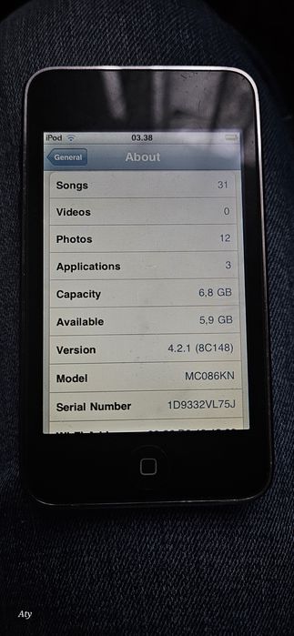 iPod Touch generația a 2-a