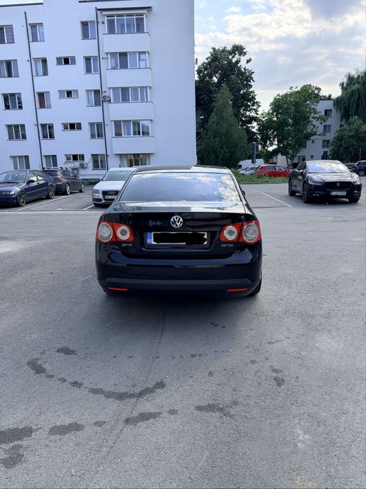 VW Jetta 2.0 TDI 140 CP