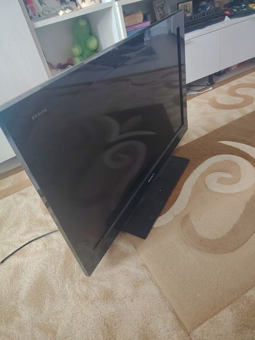 Vând TV Sony Bravia
