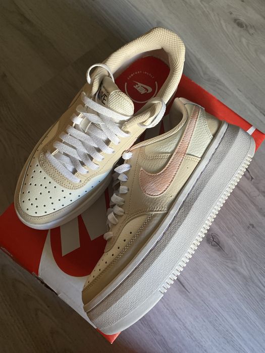 Дамски маратонки Nike Court Vision Alta LTR