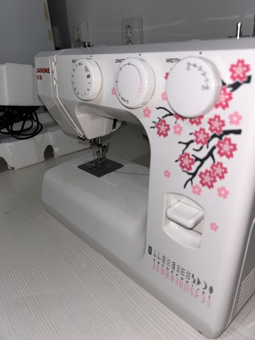 Janome legend LE 35 швейная машина