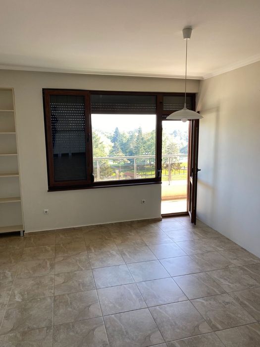 Дава се под наем Четиристаен апартамент в Добрич, Свети Георги - 105 кв.м за 765 € - Снимка #10