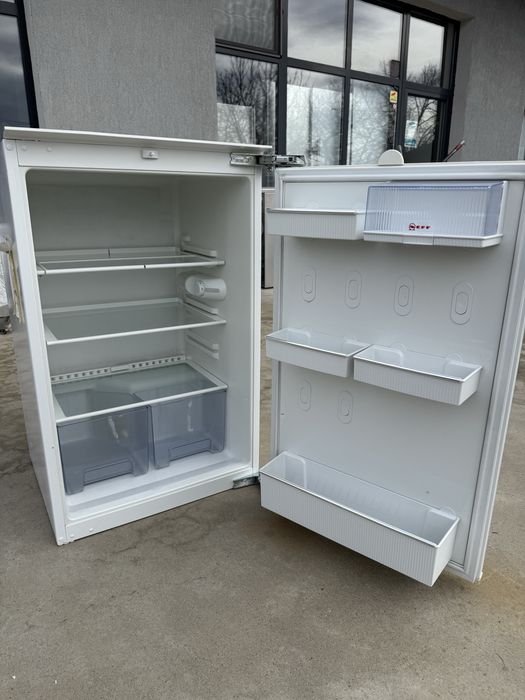 Малък хладилник за вграждане Neff - Bosch