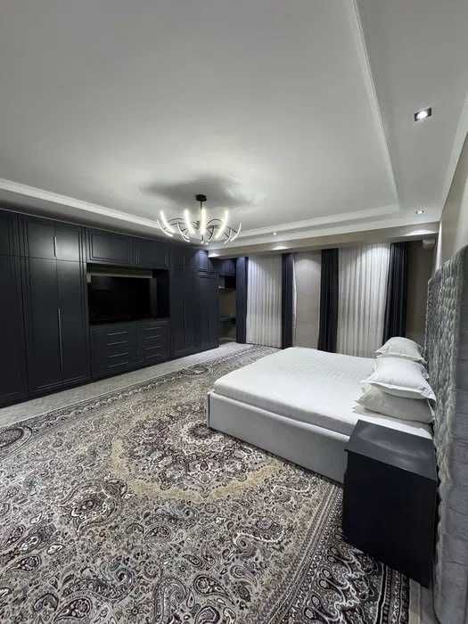 ;Qorasaroy‼️6хона квартира 236м2 дуплекс евро Сагбон эски Чинни завод