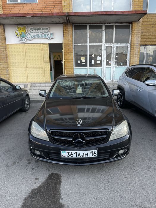 W204 Mersedes bens