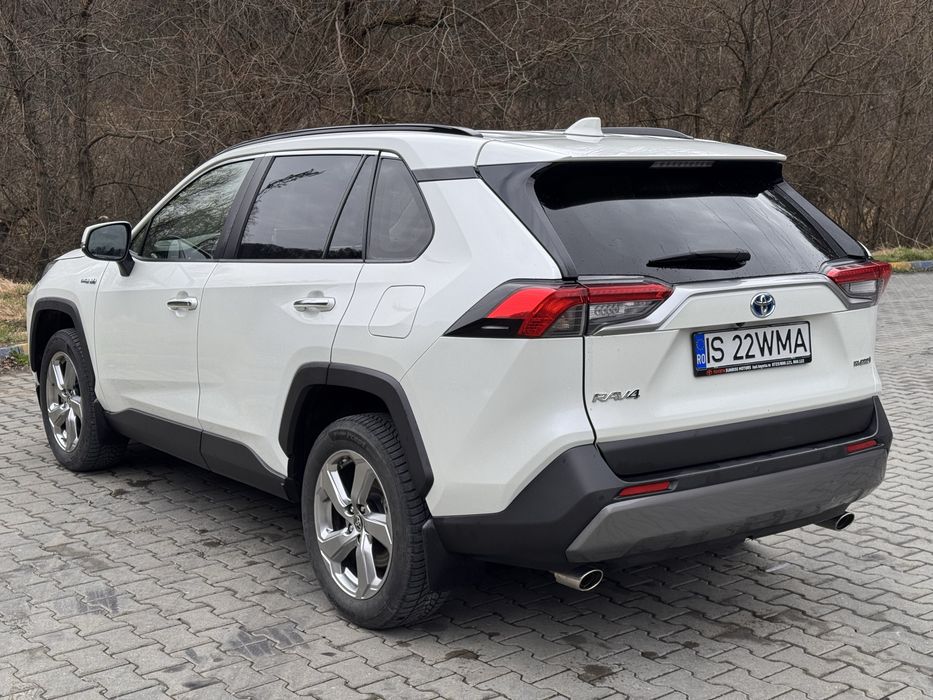 Toyota Rav4 2.5 Hybrid Exclusive usor avariat