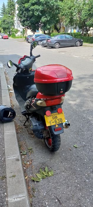 Scuter Jonway...