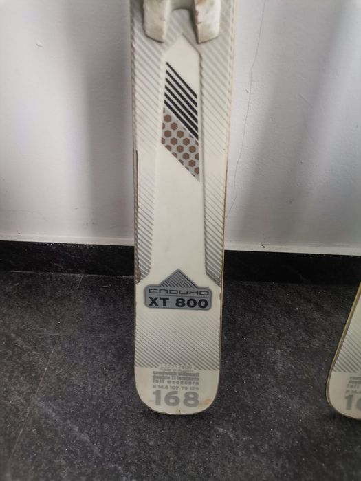 Vând schiuri enduro 168cm