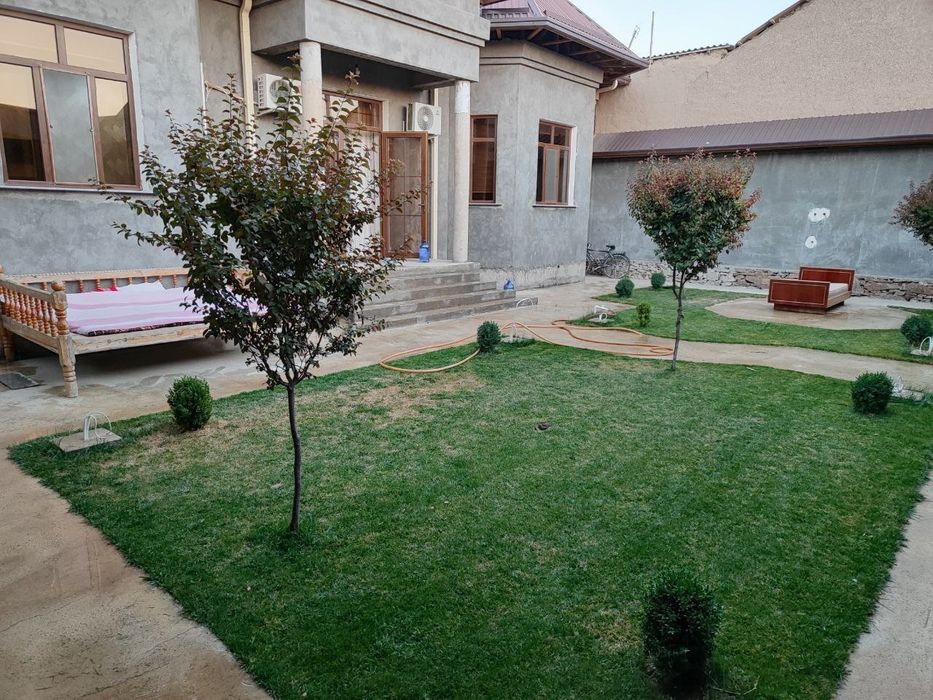 уй сотилади 140.000 $ келишамиз