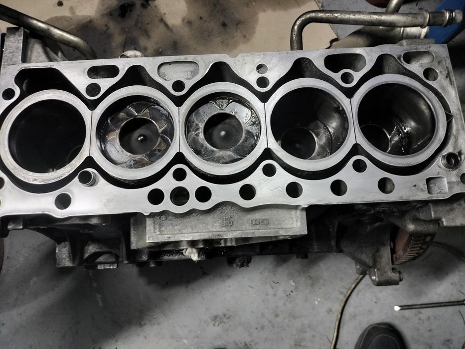 Motor Volvo XC60 2016 220cp