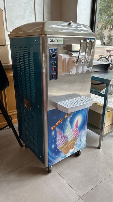 ПРОДАЮ аппарат для мороженого BQL-925