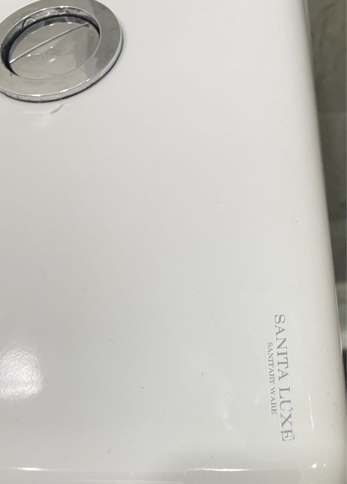 Продам унитаз Санита