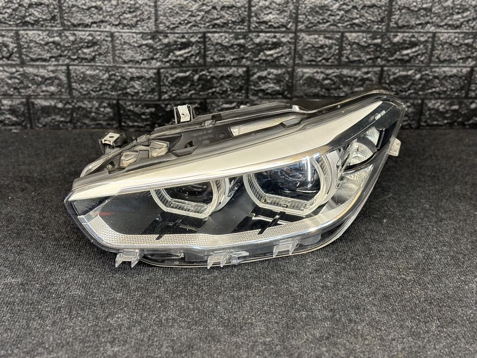 Far stanga seria 1 F20 Lci led