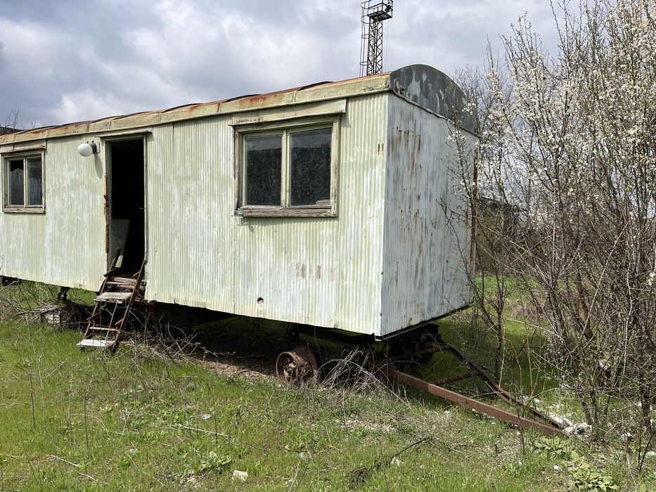 Фургони на колела