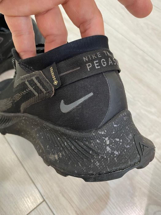 Продам кросы nike
