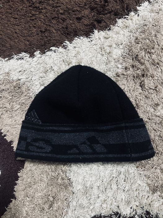 шапка адидас