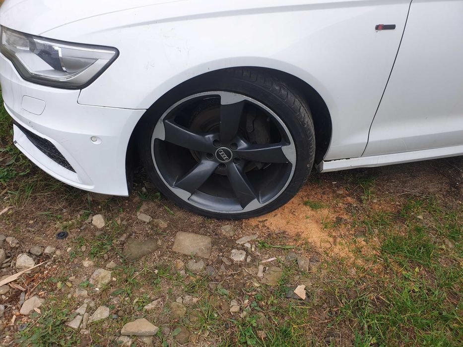 Dezmembrez Audi a6 c7 CGL 2.0 tdi