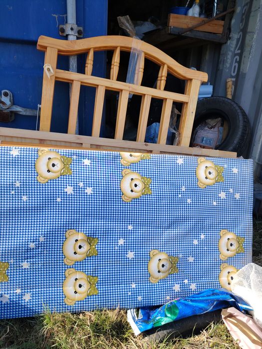 Детская кроватка