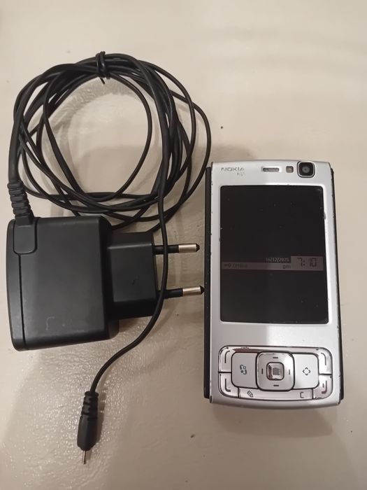 Nokia N95 8GB +card 512mb