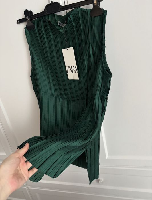 Set Zara nou eticheta