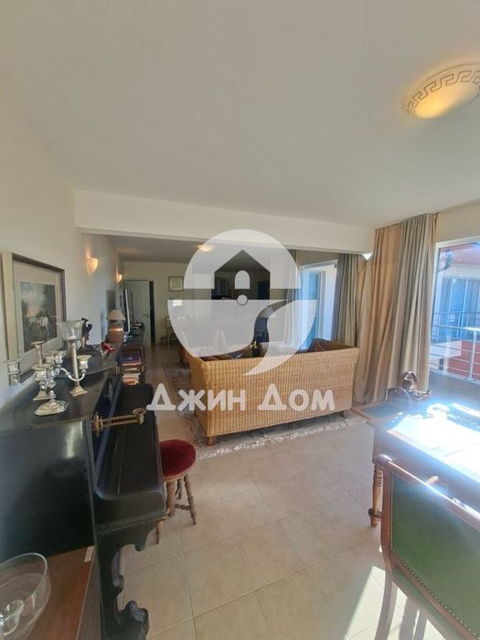Продава се Многостаен апартамент в Свети Влас - 208 кв.м за 687 €/кв.м - Снимка #2