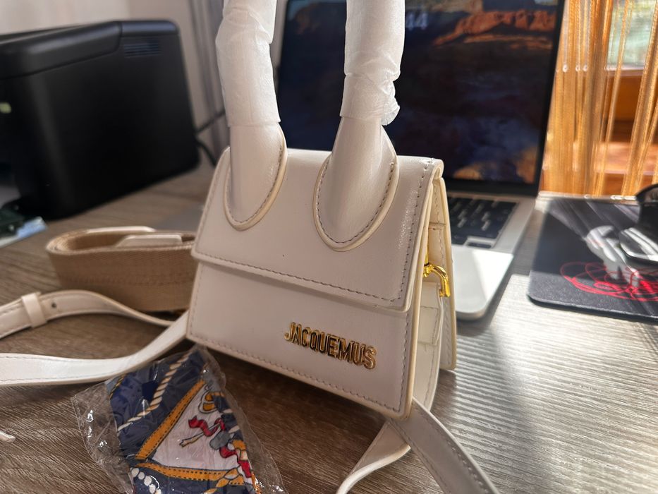 Jacquemus mini gentuta