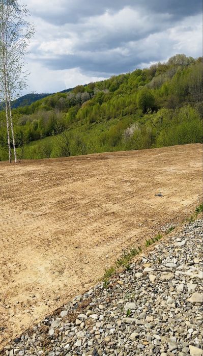 Teren Hangu - Bicaz, intravilan, acces drum principal DN, plan drept