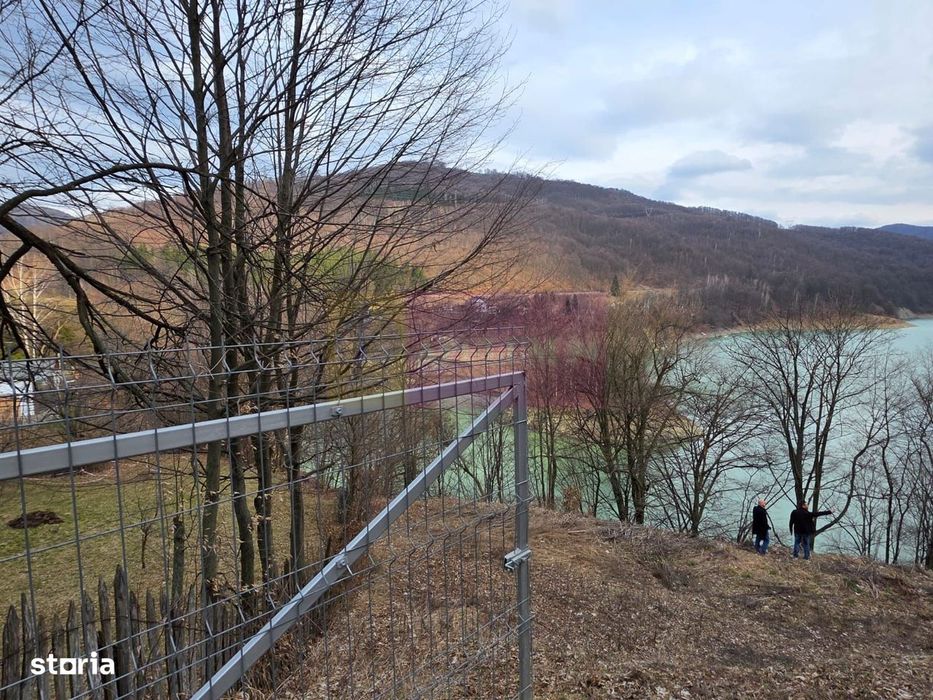 Teren cu deschidere la lac – Valea Doftanei, Prahova