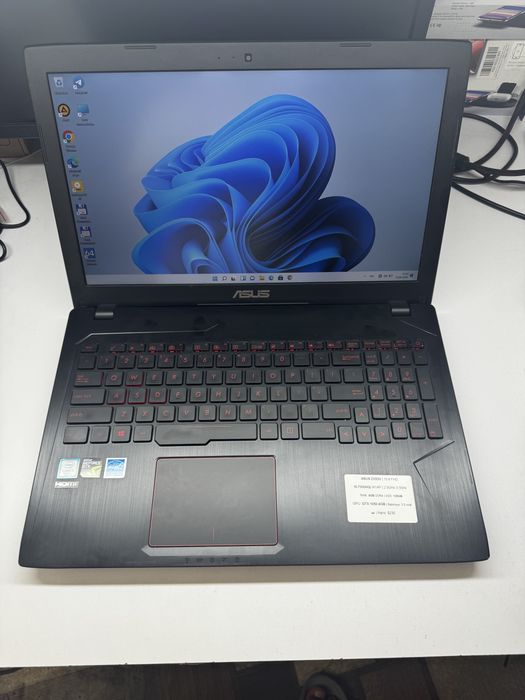 Asus ZX53V Gaming notebooki sotiladi