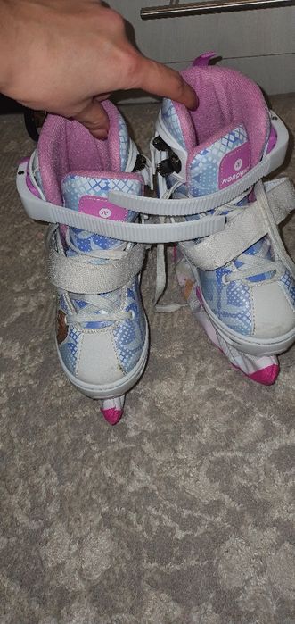 Коньки на девочку