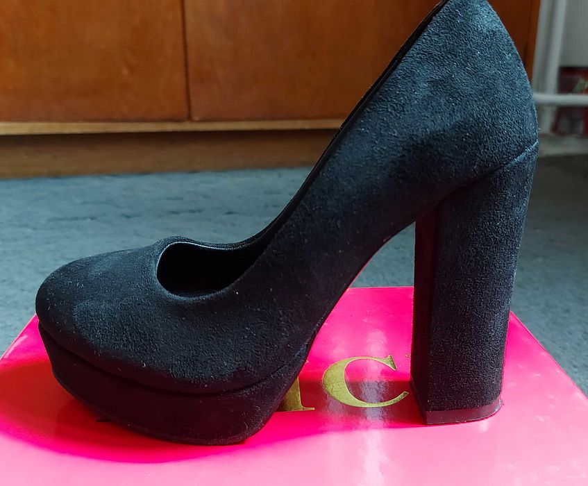 Дамски обувки еко велур